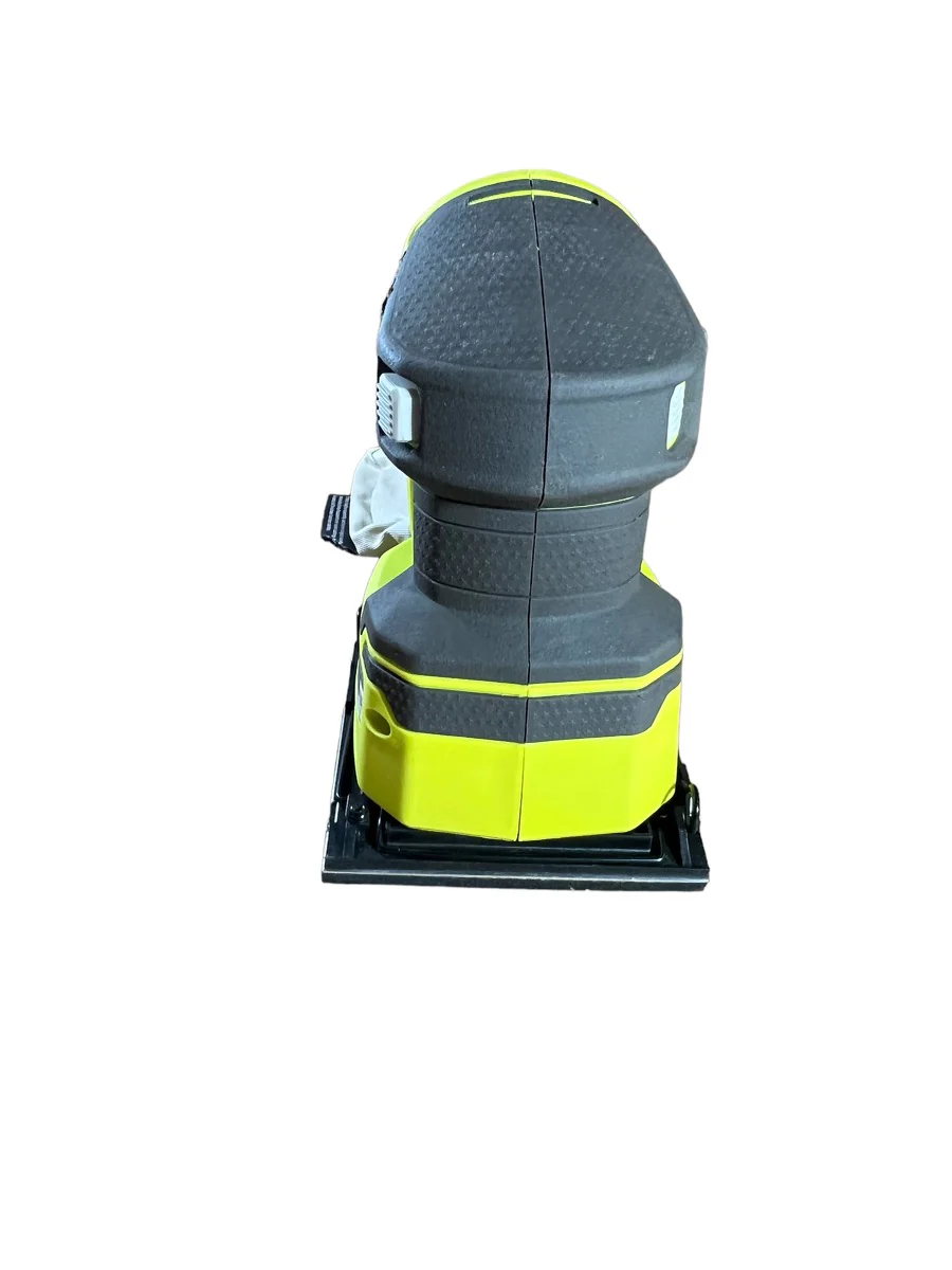 18-Volt Cordless ONE+ 1/4 Sheet Sander - Image 3