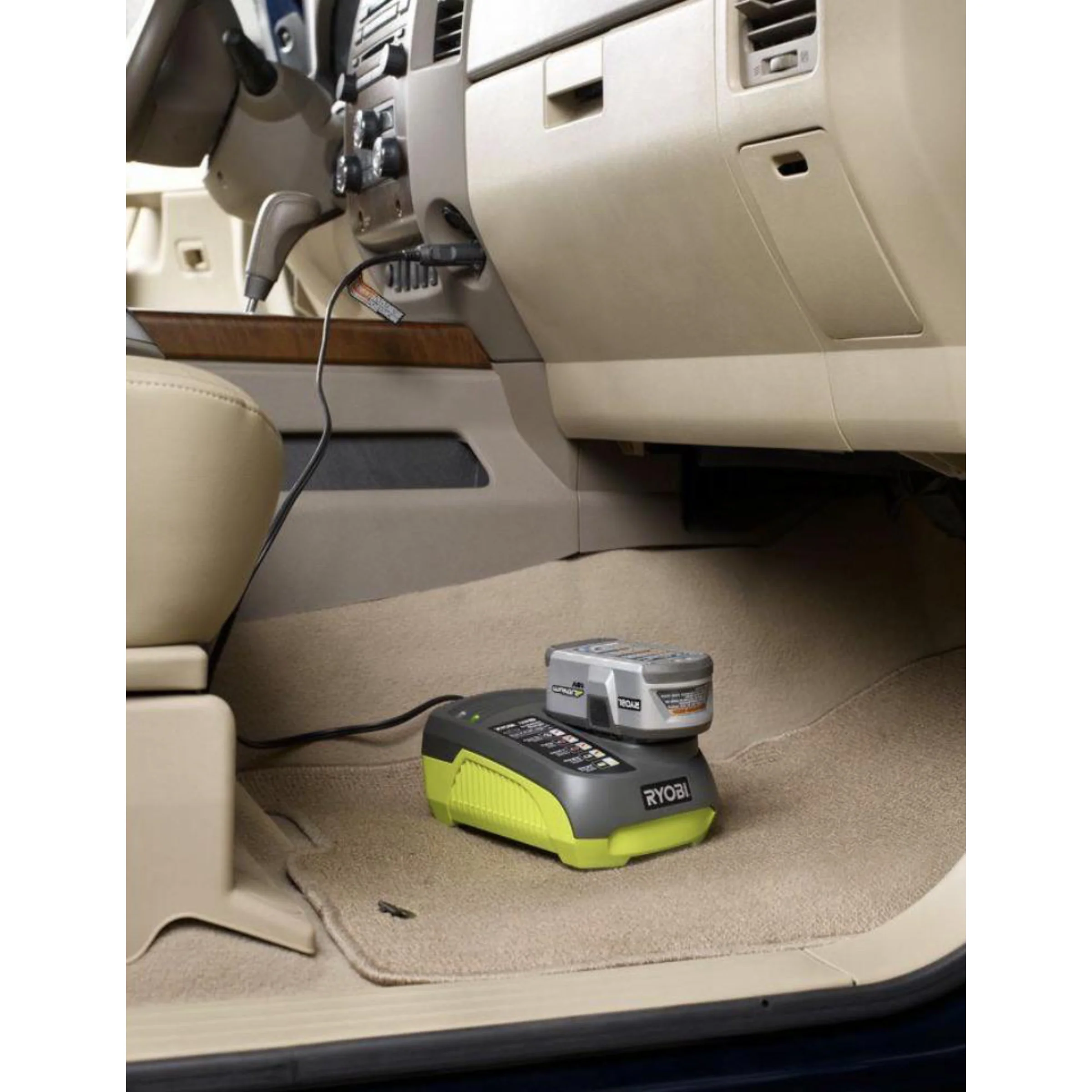 18-Volt ONE+ In-Vehicle Dual Chemistry Charger for use with 12V DC Outlet - Image 6