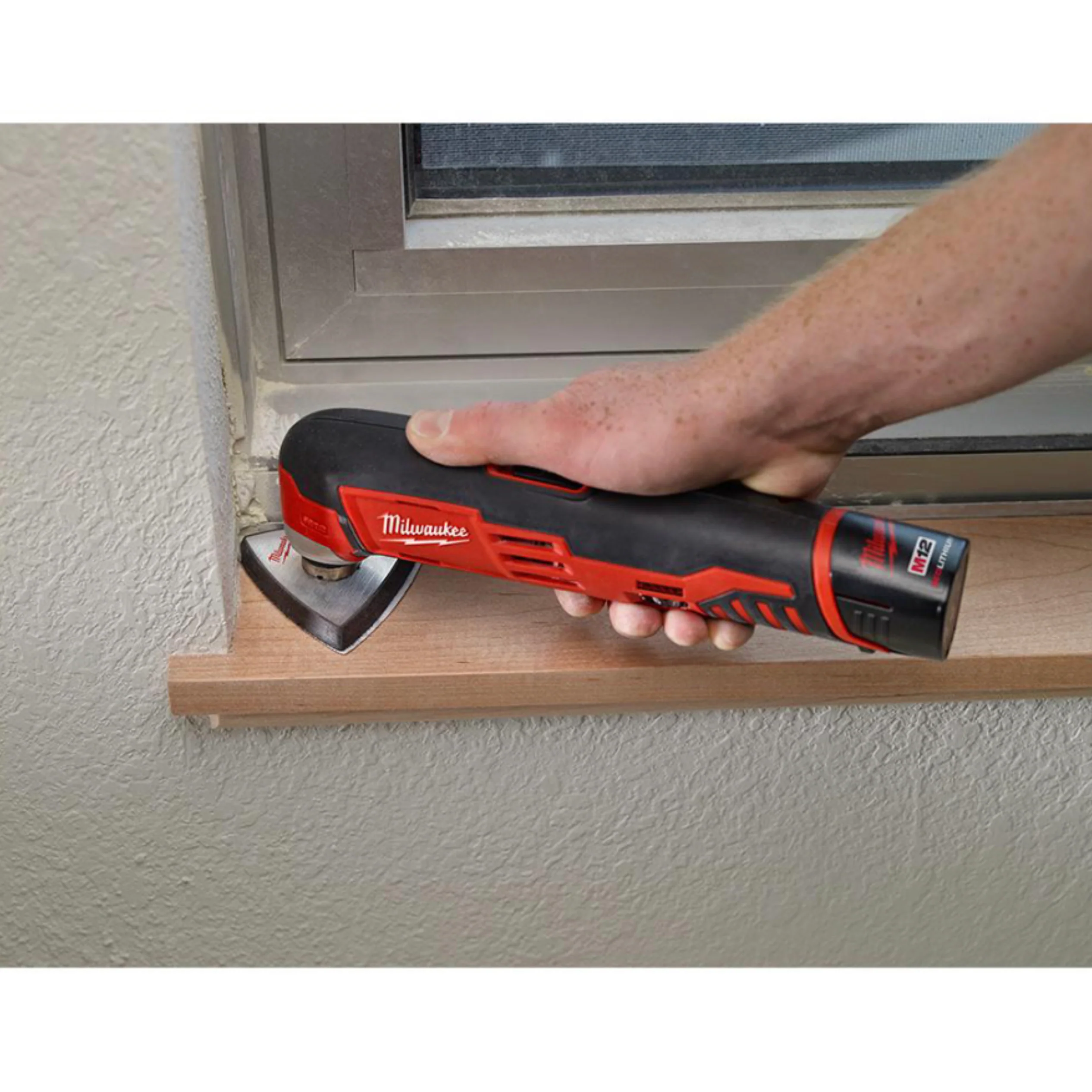 Milwaukee M12 12-Volt Lithium-Ion Cordless Oscillating Multi-Tool (Tool-Only) - Image 9