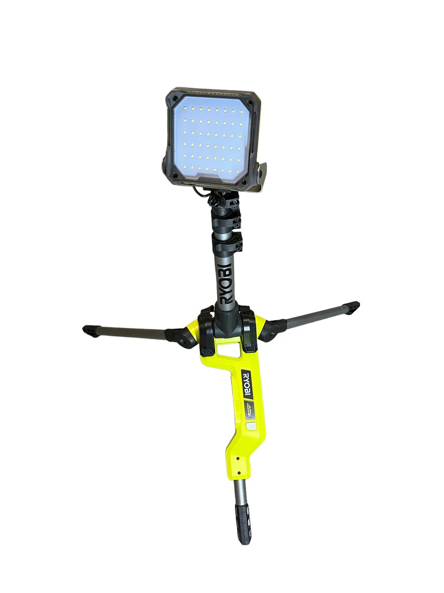 ONE+ 18-Volt Cordless Hybrid LED Tripod Stand Light (Tool Only) Kit - Image 3