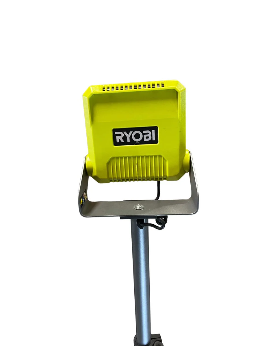 ONE+ 18-Volt Cordless Hybrid LED Tripod Stand Light (Tool Only) Kit - Image 6