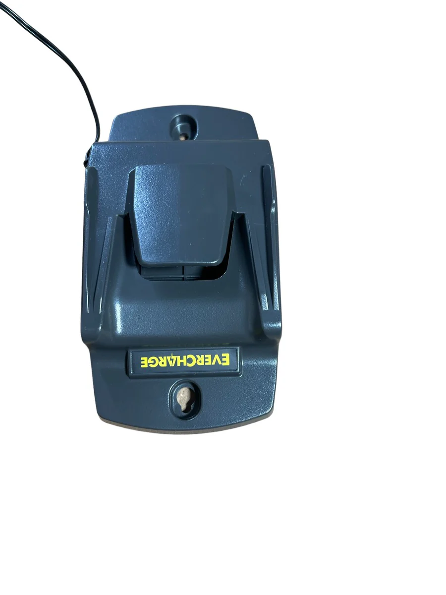 18-Volt Cordless EverCharge Hand Vacuum with Battery and EverCharger - Image 4