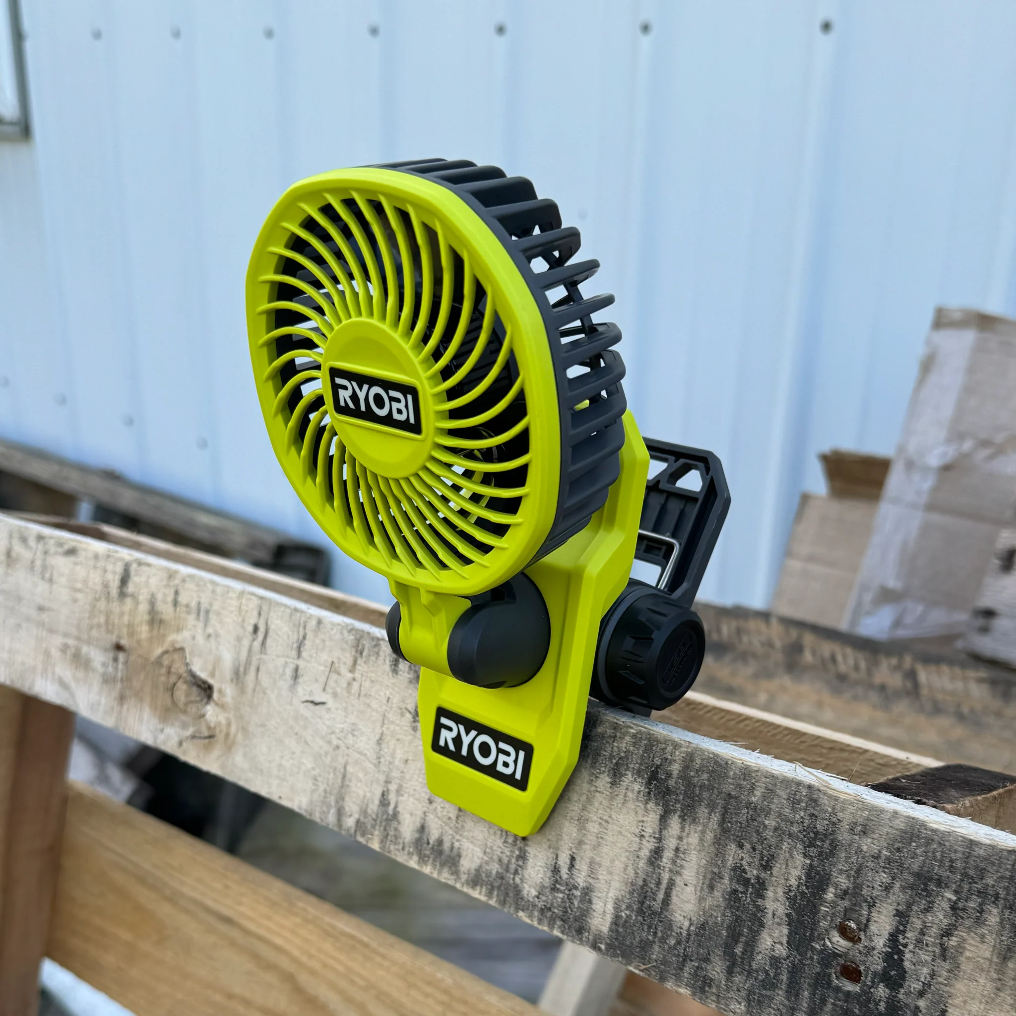 USB Lithium Cordless 4 in. Clamp Fan Kit with Battery and Charging Cable - Factory Reconditioned - Image 5